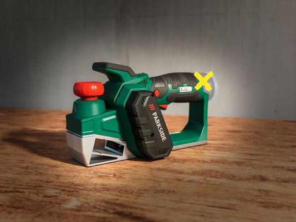 Cordless planer