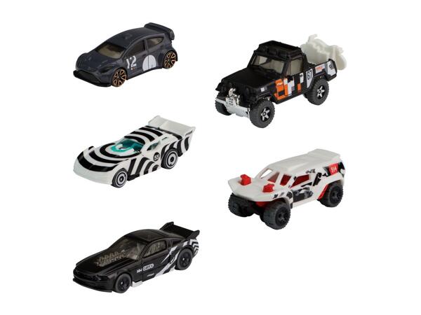 Disney Princess Ballerina Doll / Hot Wheels Car Assortment