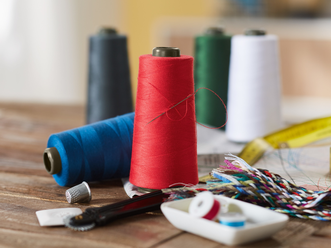 CRELANDO(R) Overlock-Nähgarn