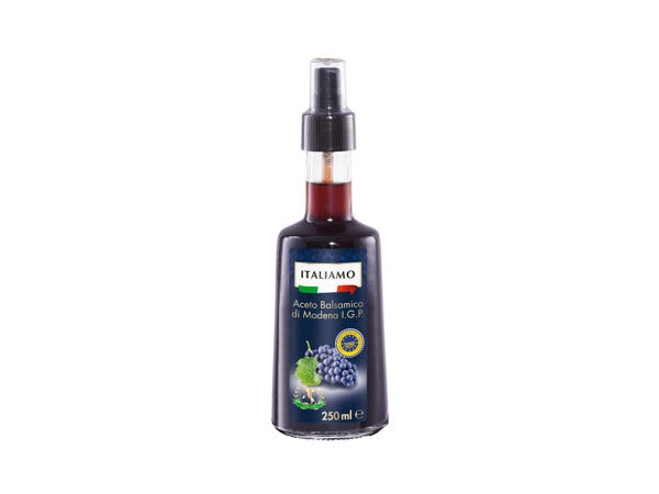 Balsamic Vinegar from Modena PGI or White Wine Vinegar