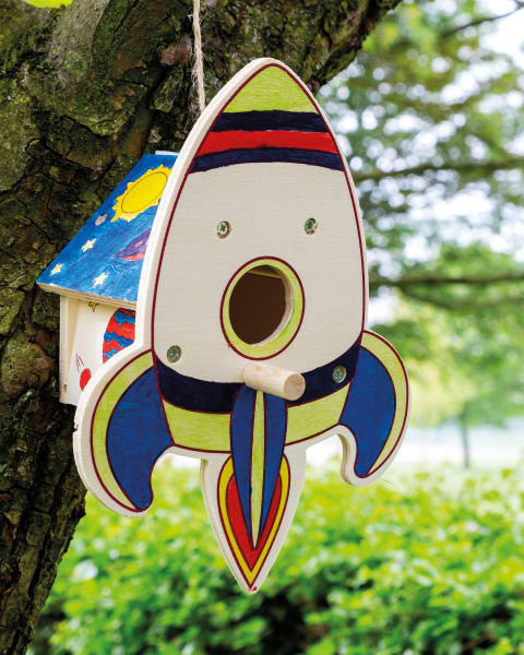 3D Wooden Spaceship Birdhouse