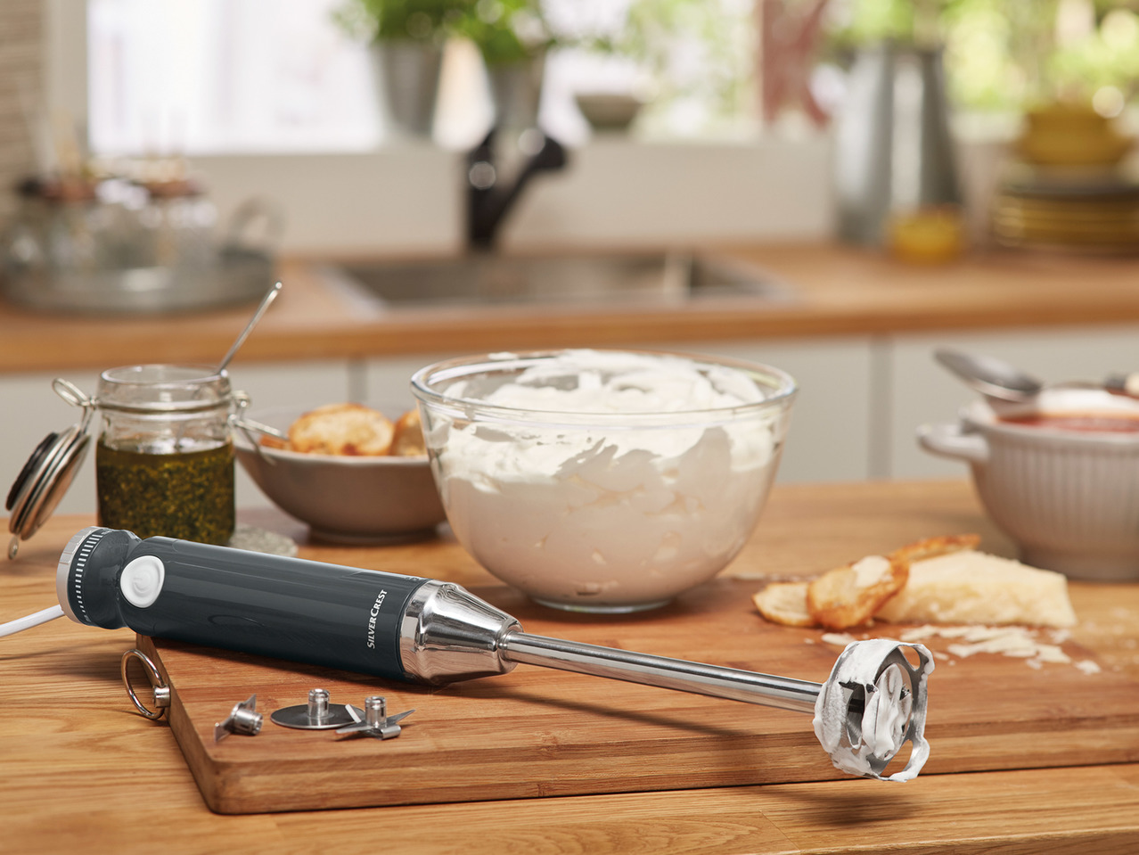 Silvercrest Hand Blender with Interchangeable Blades1