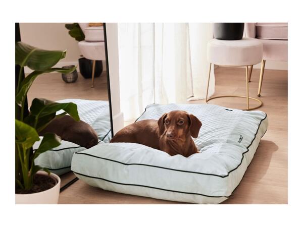 Zoofari Reversible Self Cooling and Warming Dog Bed