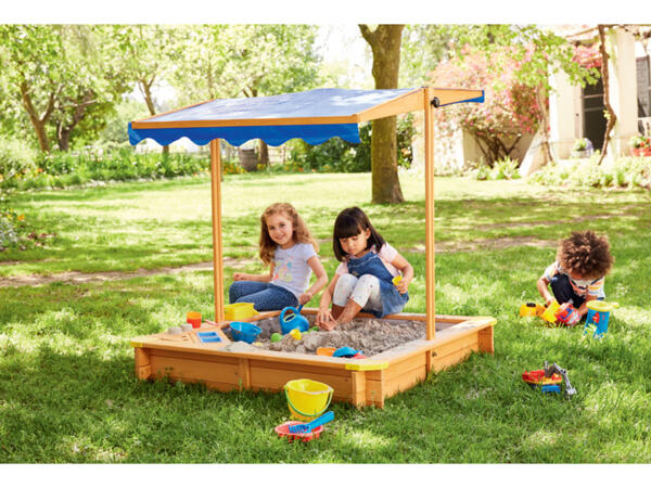 Sandpit with Sun Shade