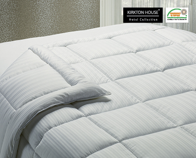 DELUXE QUILT WITH A TOUCH OF SILK – QUEEN SIZE