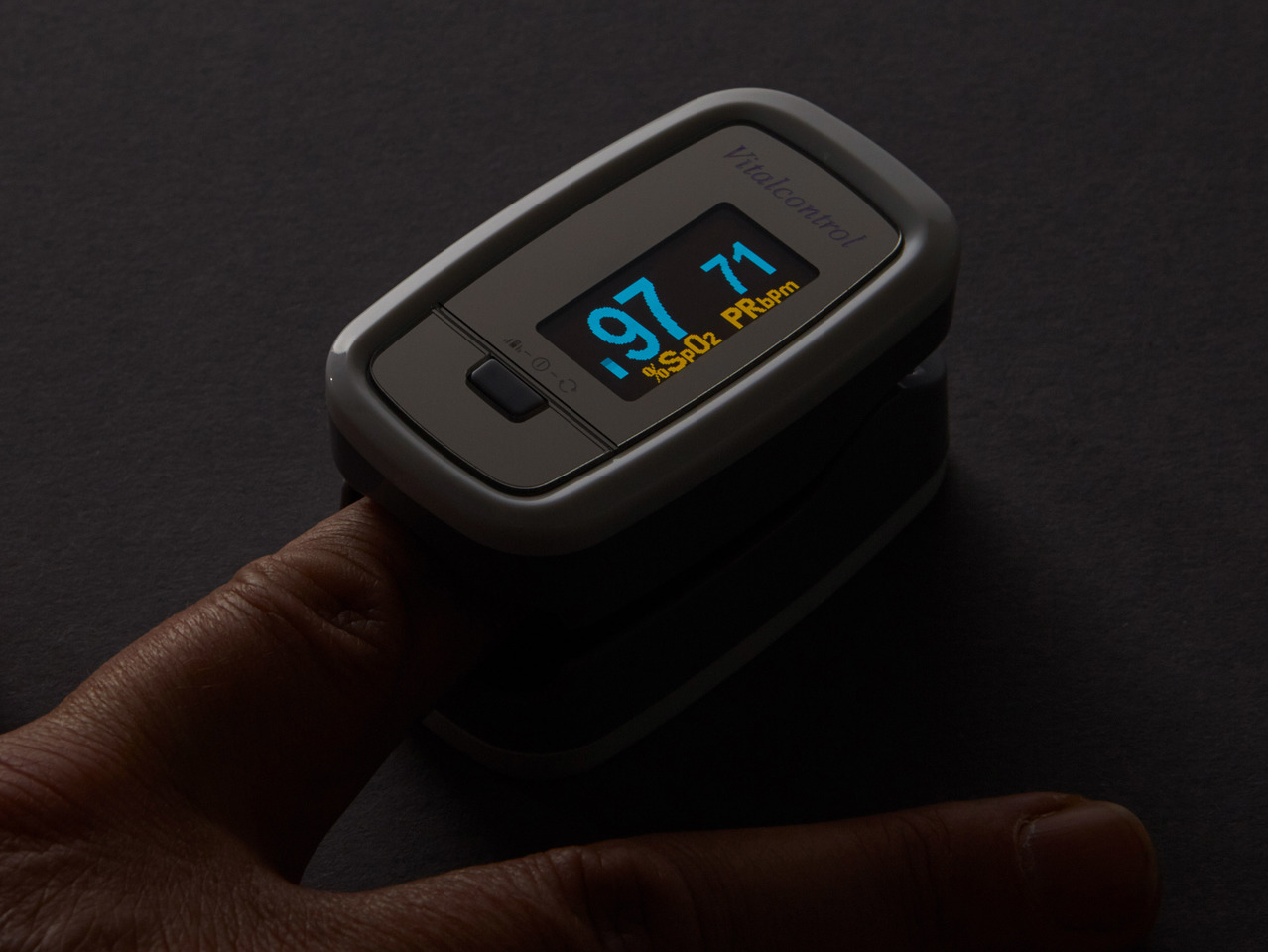 SANITAS Pulse Oximeter