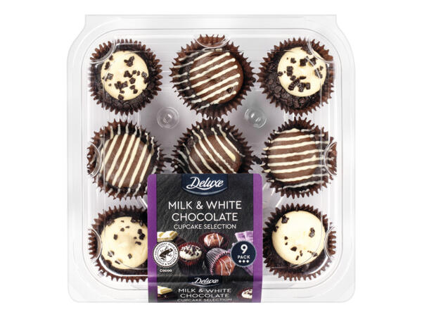 Deluxe 9 Mini Cupcakes
