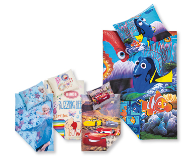 Parure de lit pour enfants FROZEN/WINNIE THE POOH/CARS/FINDING DORY/SESAMSTRASSE(R)