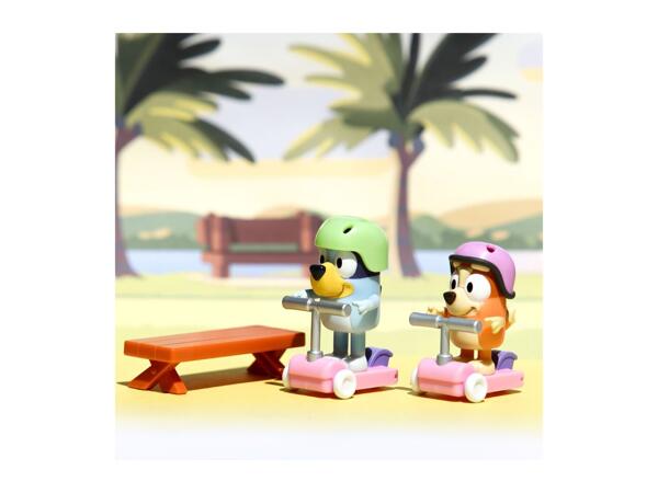 Bluey and Bingo's Scooter Fun Playset