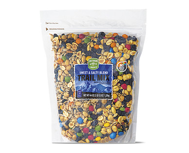 Southern Grove Sweet & Salty Blend Trail Mix