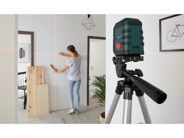 Self-Levelling Cross Line Laser Level