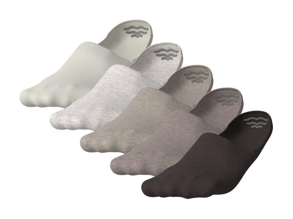 Ladies' Footsies