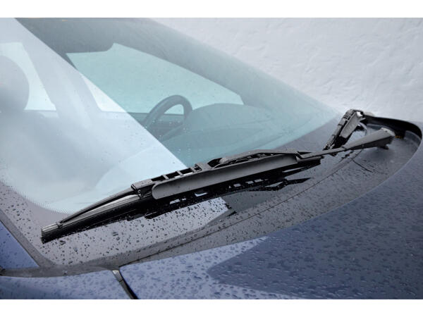 Wiper Blades with Spoiler