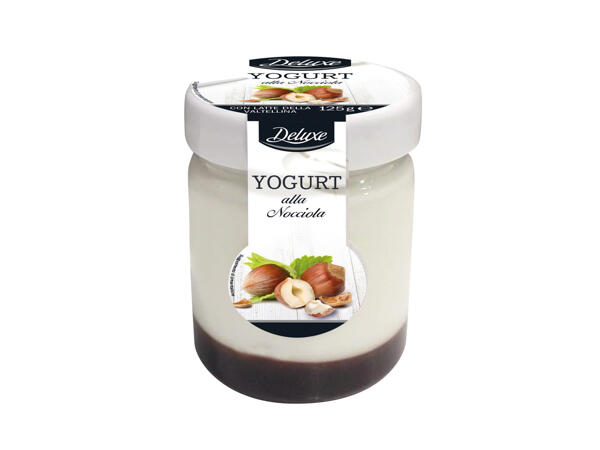 Valtellina yogurt with hazelnuts