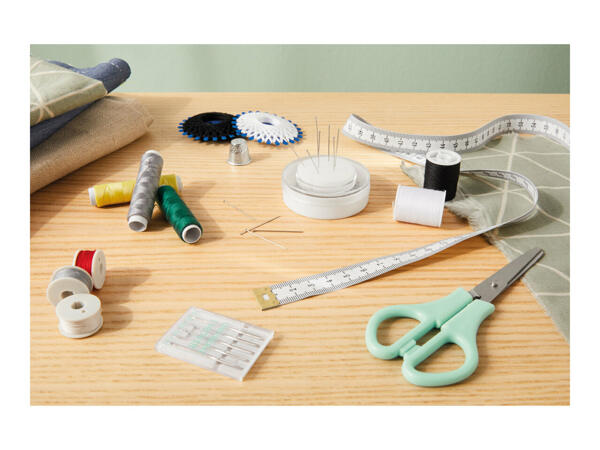 Crelando Sewing Thread Assortment