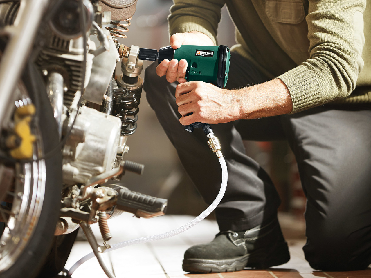 Parkside Pneumatic Impact Wrench1
