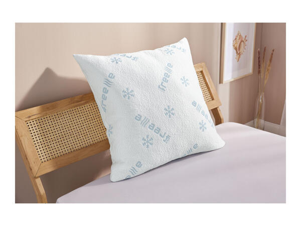 Livarno Home Cooling/Warming Pillowcase