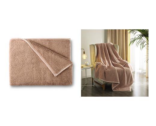Huntington Home 
 60" x 70" Feathersoft Throw