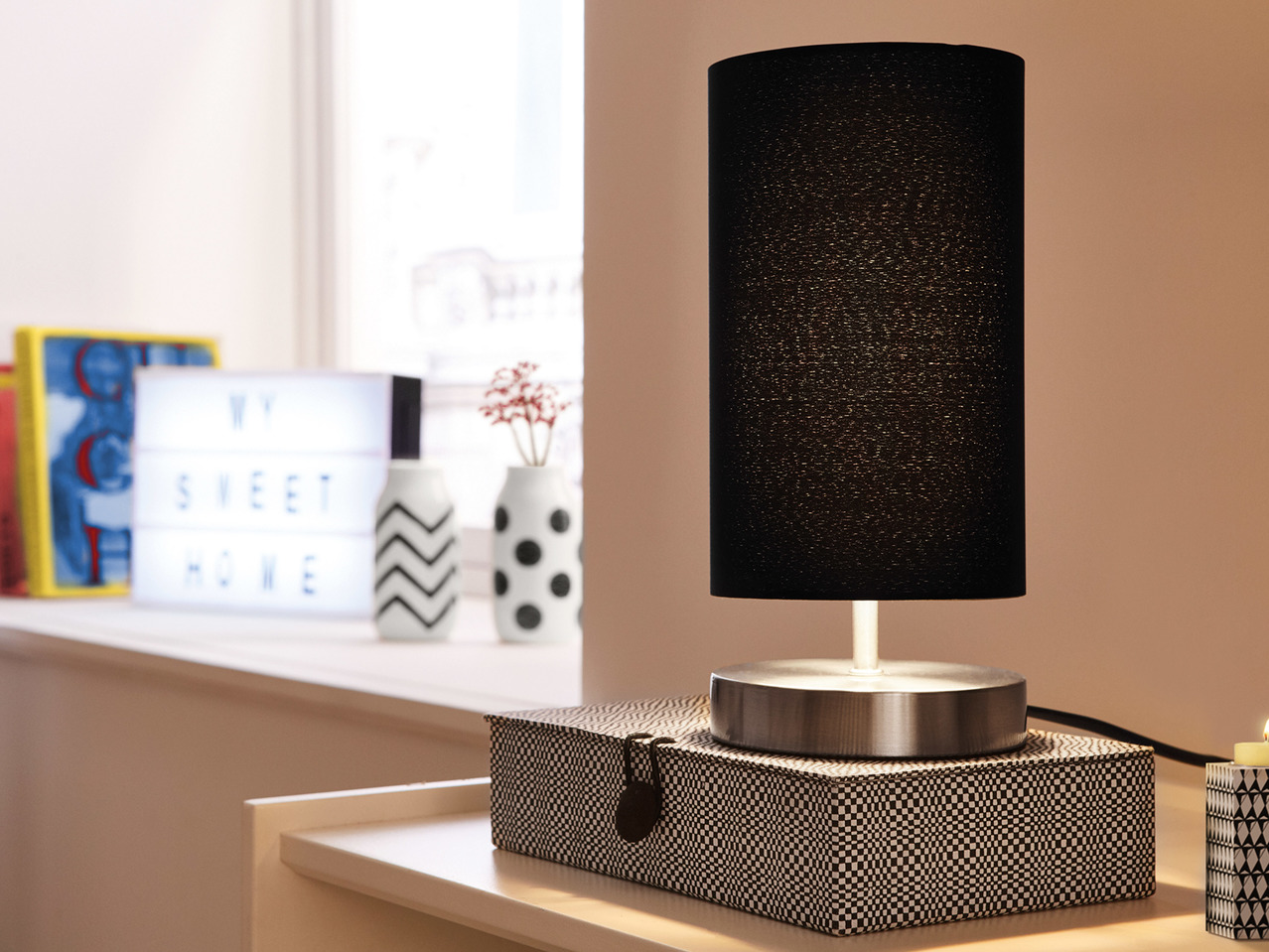 Livarno Lux LED Table Lamp1