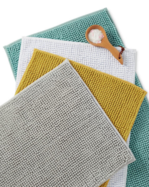 Chenille Bobble Bath Mat
