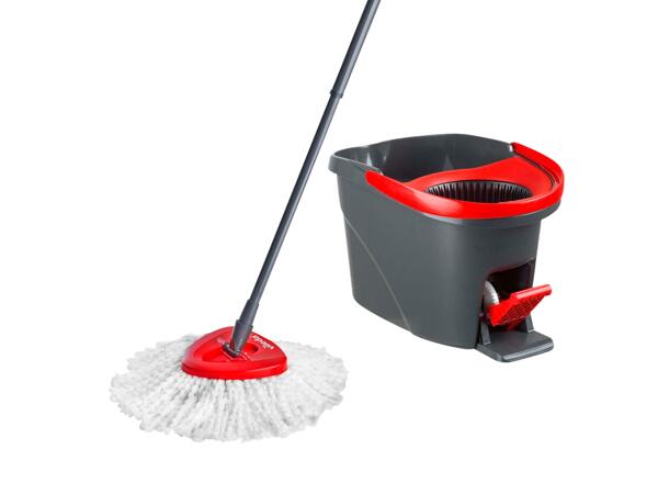 Floor cleaning system easy wring & clean