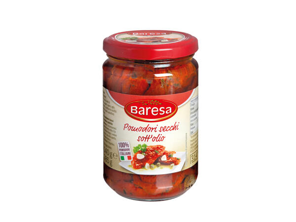 Sundried tomatoes in oil