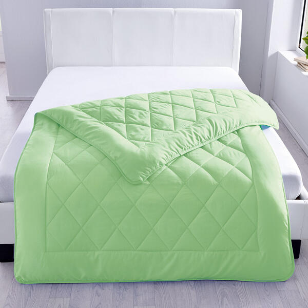 Sommer-Leichtsteppbett