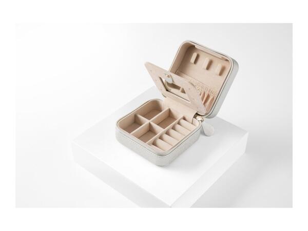Esmara White Travel Jewellery Box