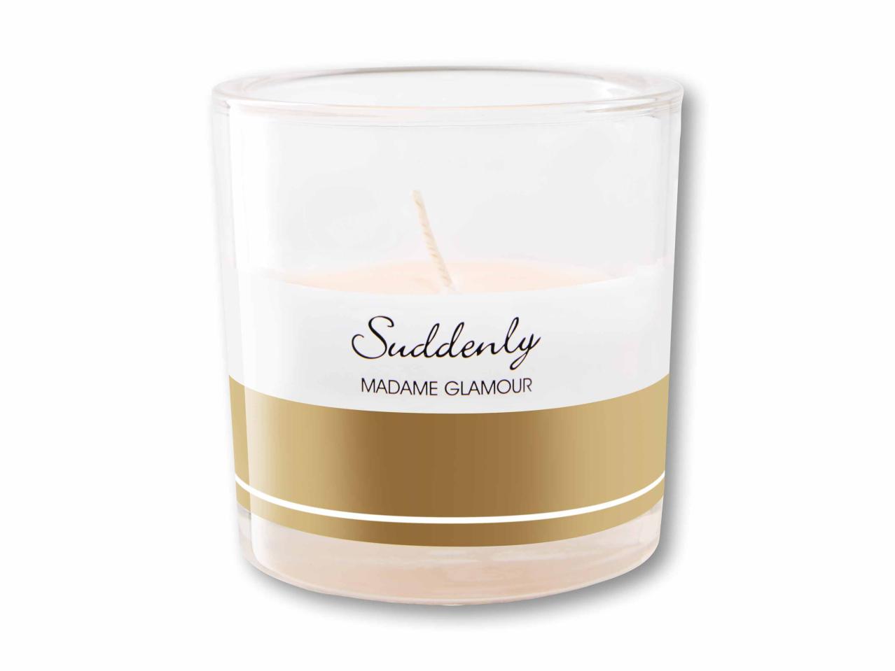 Bougie parfumée dans un verre