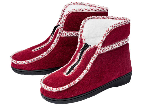 Ladies' Slippers