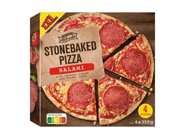 Pizza salami cuite au four à pierre XXL
