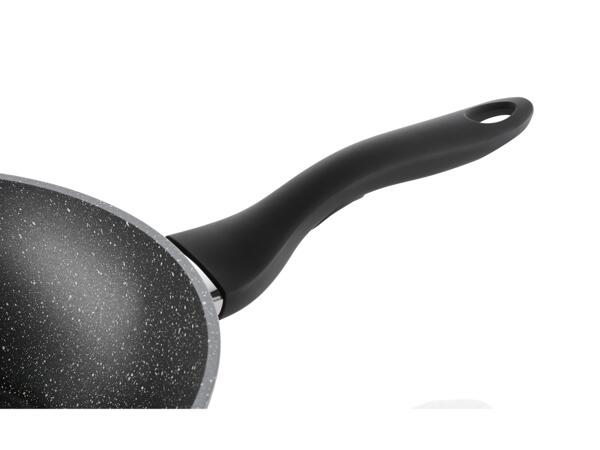 HLINÍKOVÁ PÁNEV / HLINÍKOVÁ PÁNEV WOK ⌀ 28 CM