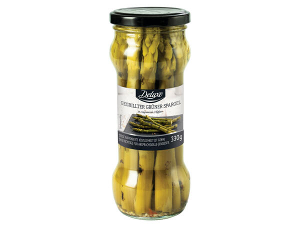 Grüner Spargel gegrillt