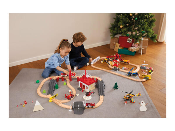 Playtive Battery-Powered Engine Assortment