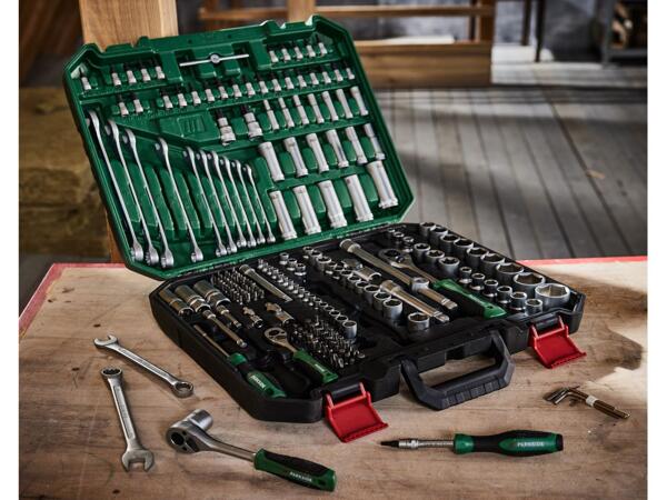 Socket Set