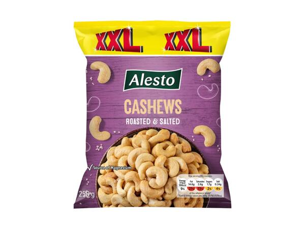 XXL Cashews Roasted & Salted