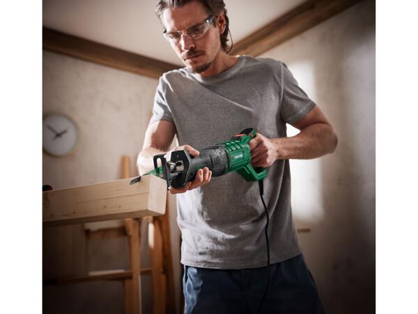 Reciprocating saw