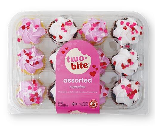 Two-bite Mini Valentine's Day Cupcakes