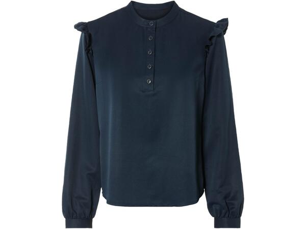 Ladies' blouse with ruffles