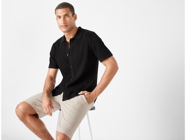 Men's knitted short sleeve shirt