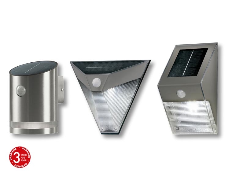Applique murale solaire à LED ***Cet article est disponible uniquement en Suisse romande et au Tessin.***
