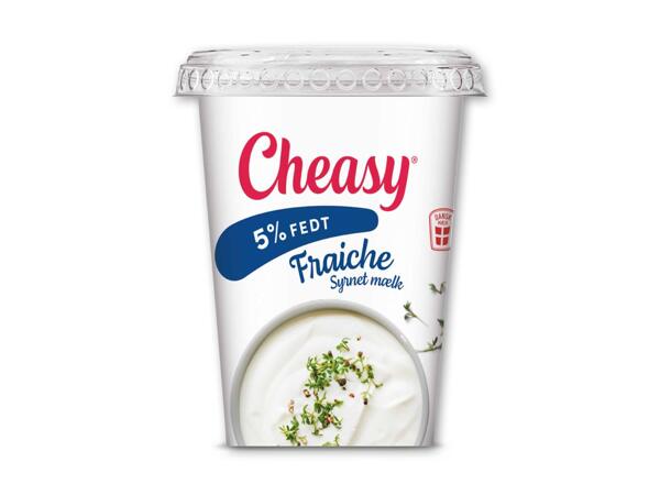 Cheasy fraiche eller salatost i tern