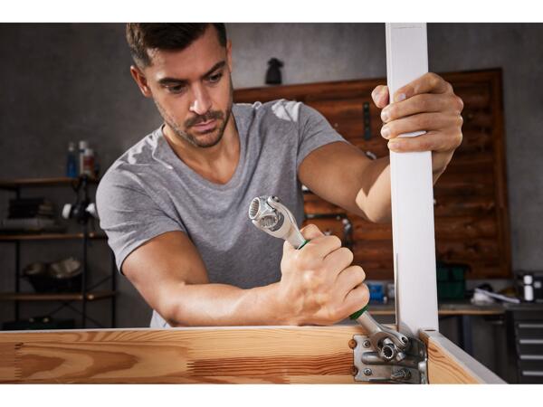 Multi-Functional Ratchet/Wrench