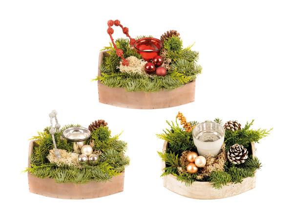 Composition de l'Avent dans une boîte en bois
