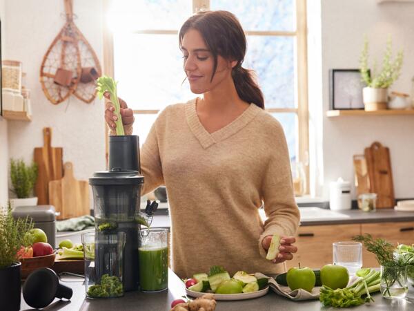 Slow-Juicer