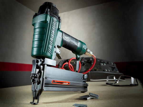 Compressed Air Stapler