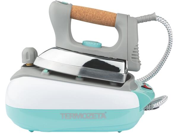 Ironing station with iron