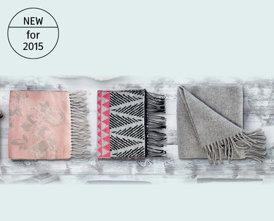 Ladies' Woven Scarf