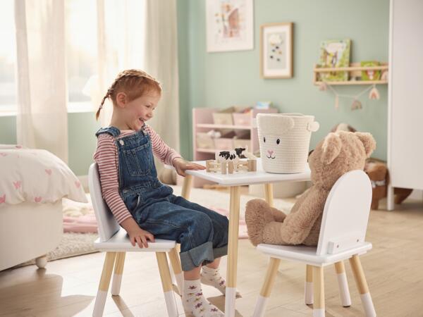 Kids' Table with 2 Chairs