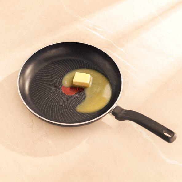 TEFAL(R) 				Pan, 24 cm